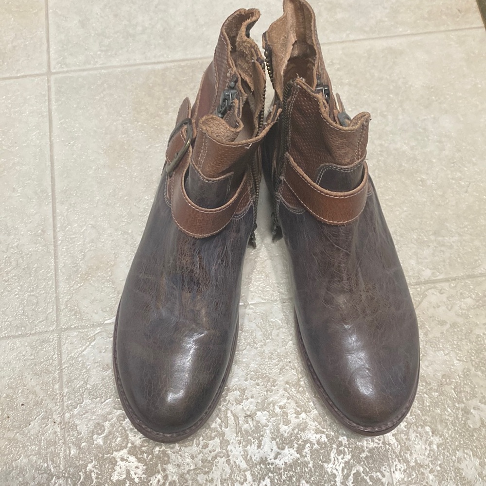Like new bed stu bootie size 7.5. Worn once inside!